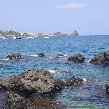 Cuore Di Aci Gasthof Aci Castello